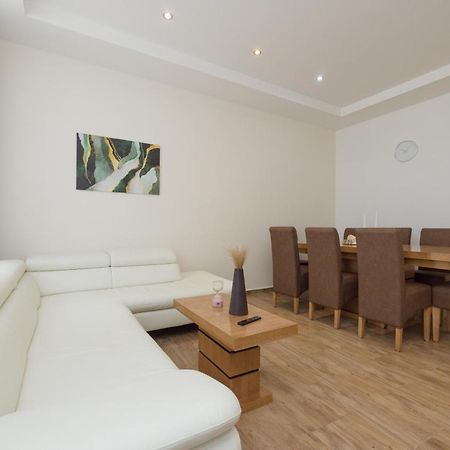 Favoriten Dream Apartment 1100 Vienna Esterno foto